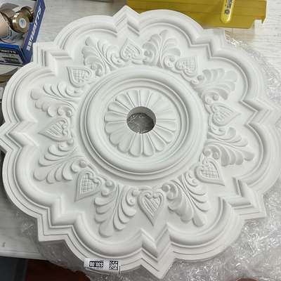21" plaster medallion