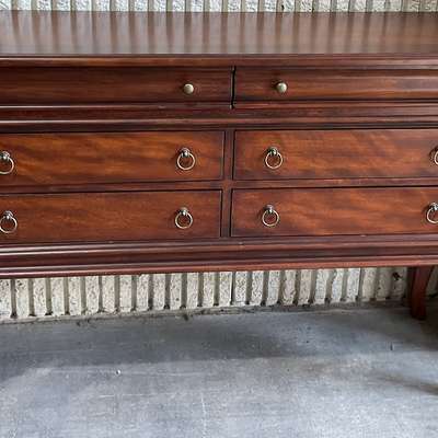 Sideboard/Buffet