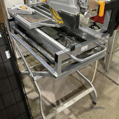 Chicago electric 10" tile & brick saw w/ collapsible stand