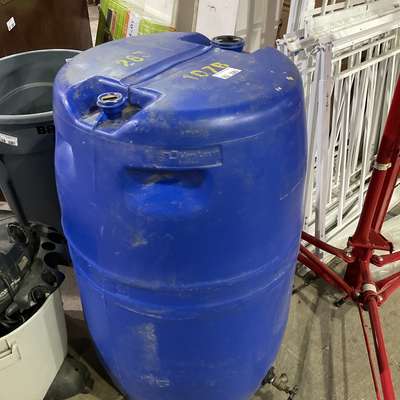 blue rain barrel w/spiqot