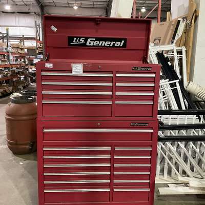 US general large tool box on wheels